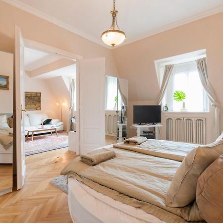 View To The Roofs Luxury Apartment With 2 Bedrooms Budapest Exterior photo